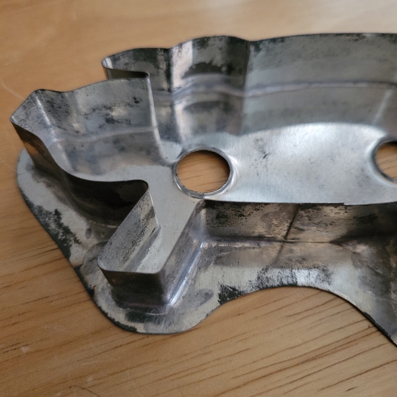 Vintage Metal Pig Cookie Cutter - Picture 4 of 4